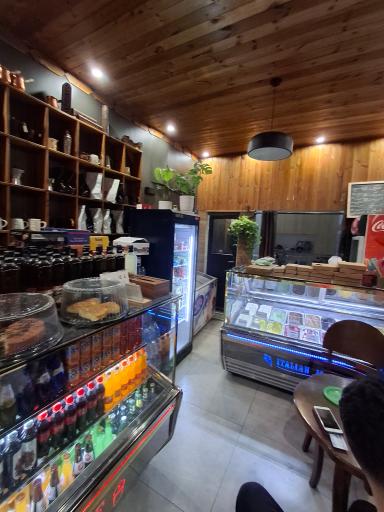 عکس ‌کافه بستنی کینو