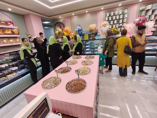 عکس نان و شیرینی قصر کنوفه