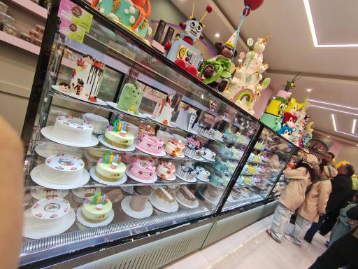 عکس نان و شیرینی قصر کنوفه