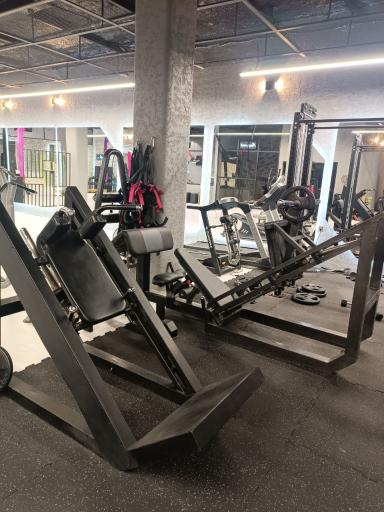 عکس باشگاه تندرستی مهرتن (مهرناز موسوی )