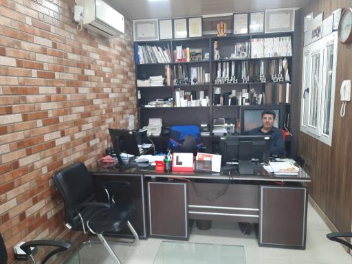 عکس اسکای وین