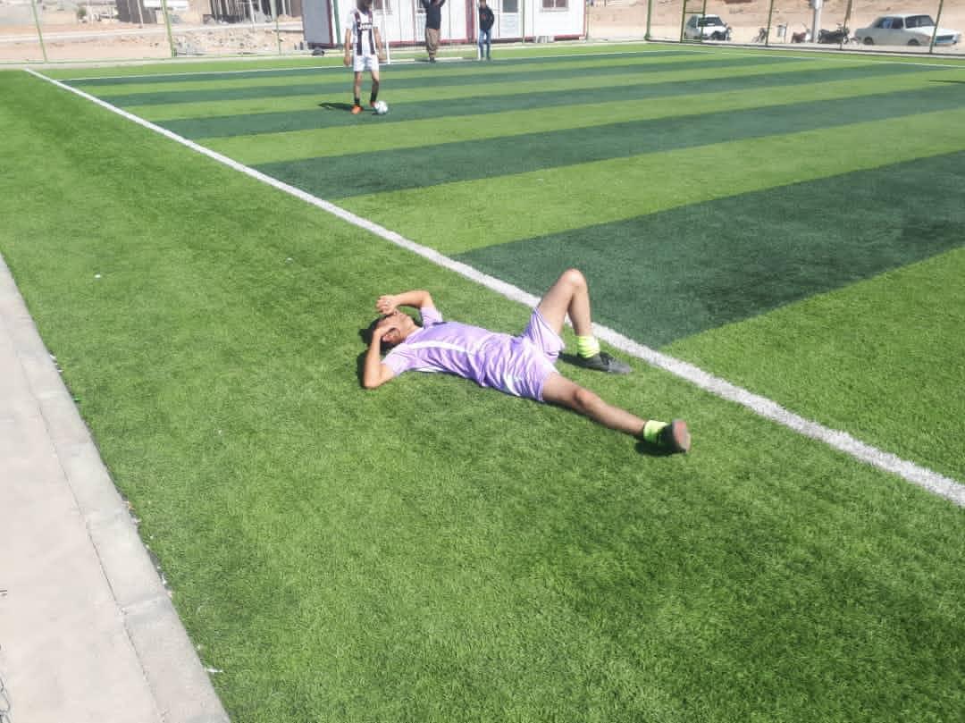 عکس زمین چمن ورزشی نرگان 