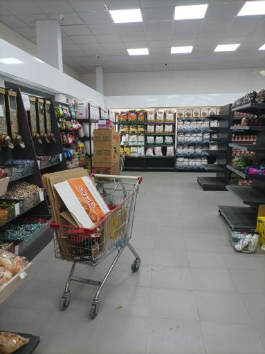 عکس فروشگاه عرضه مستقیم مینو