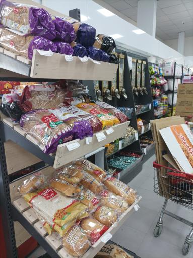 عکس فروشگاه عرضه مستقیم مینو