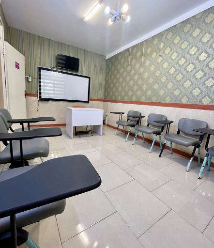 عکس آموزشگاه زبان انگلیسی لبخند