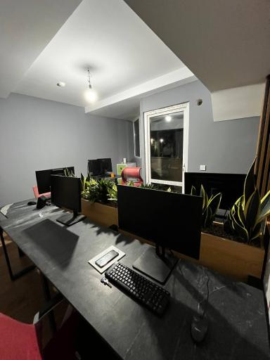 عکس گروه طراحی نومد