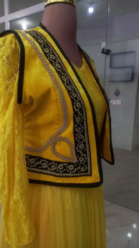 عکس  لباس لری (محلی) آژیا