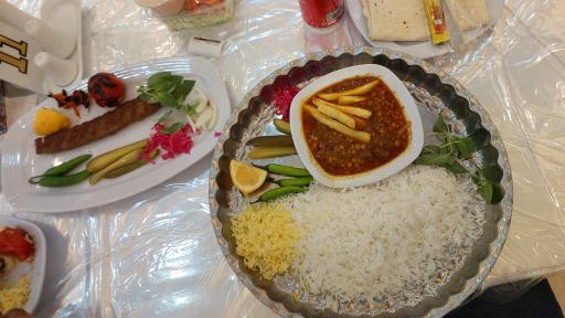 رستوران بوف سپید