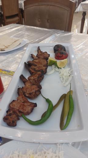 عکس رستوران بوف سپید