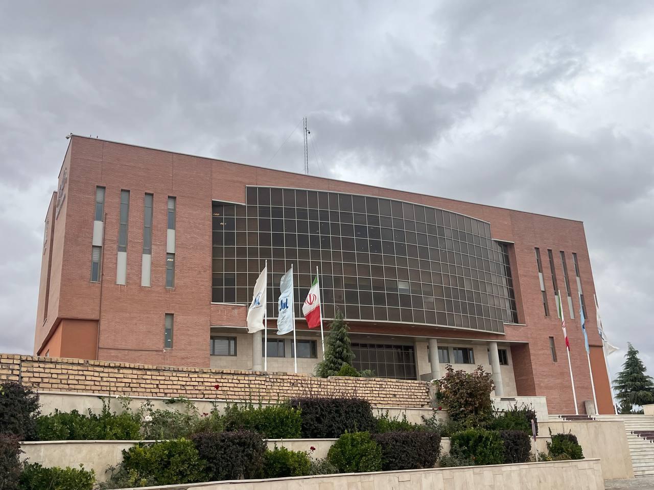 عکس ساختمان مرکزی دانشگاه بجنورد