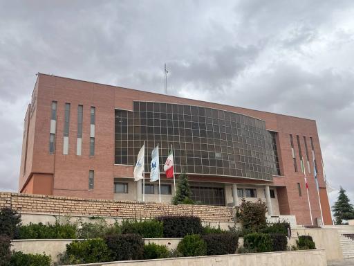 عکس ساختمان مرکزی دانشگاه بجنورد