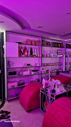 عکس سالن زیبایی نشمیل