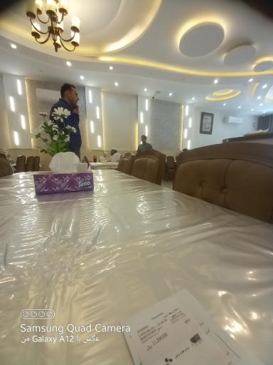 عکس رستوران بوف سپید
