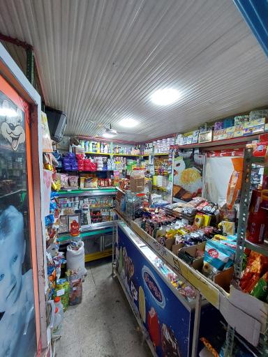 عکس سوپرمارکت و برنج منصور پرتوی