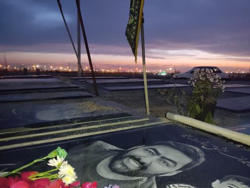 عکس آرامگاه دانیال الوندی