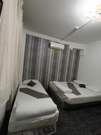 عکس هتل آپارتمان تام (کهنمویی)