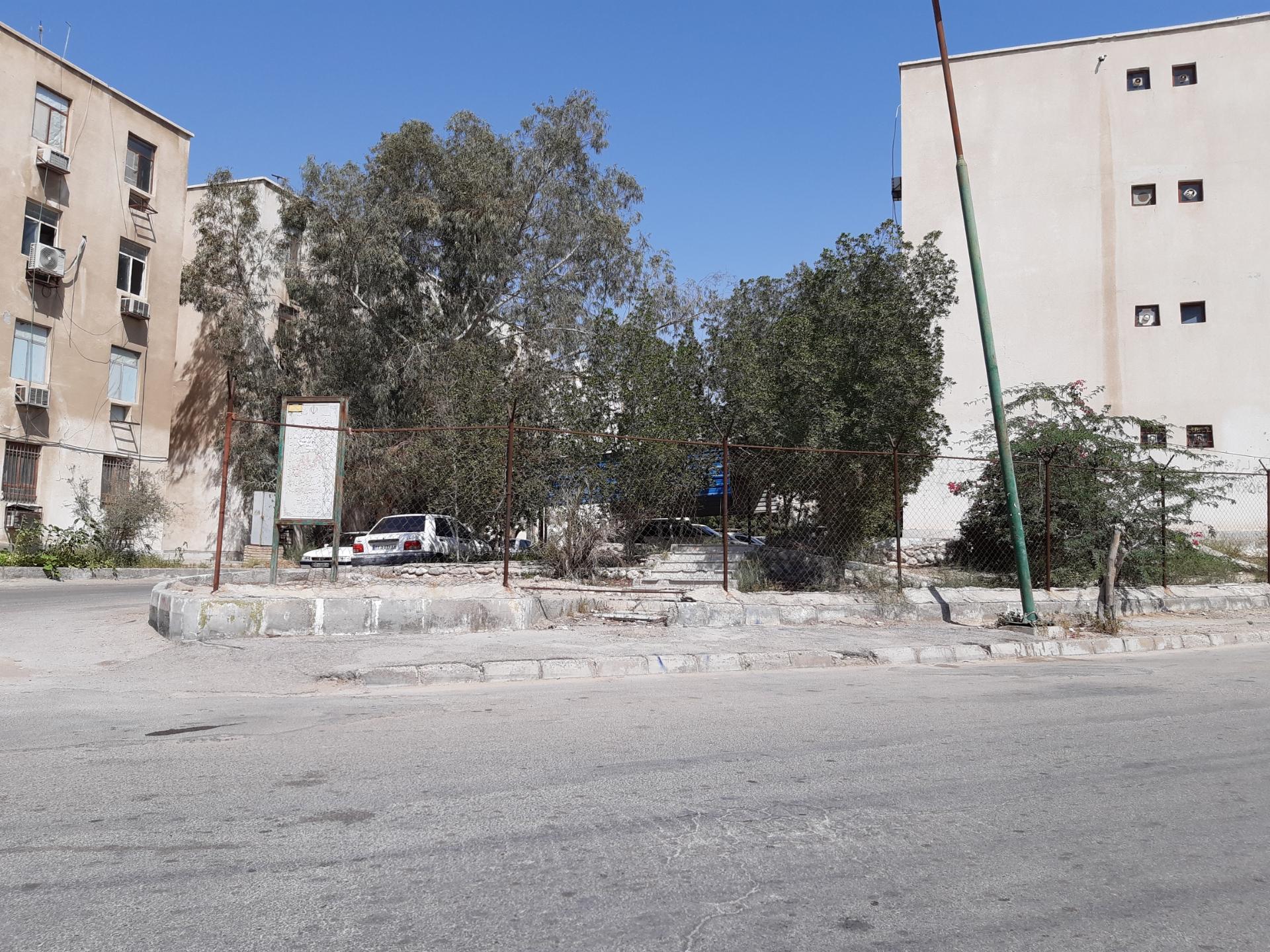 عکس مجتمع مسکونی گلریزان