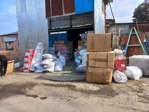 عکس تخلیه بار حسن پور