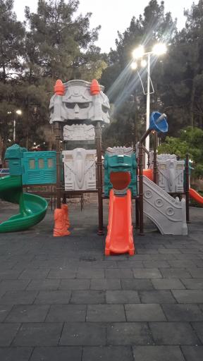 عکس پارک بازی کودکان