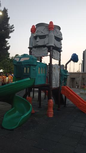 عکس پارک بازی کودکان