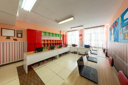 عکس دبستان پسرانه علوی (شعبه فلکه اطلاعات منطقه 13)