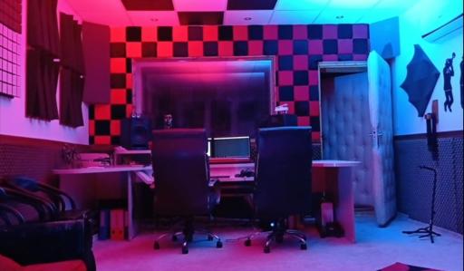 عکس استودیو موسیقی چکاوک