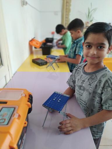 آموزشگاه دگرآموز 