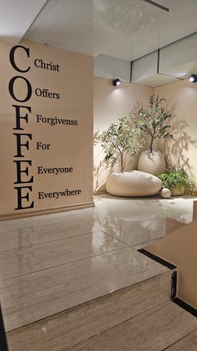 عکس کافه صبحانه کرمی