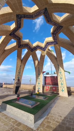 عکس شهدای گمنام طرقبه