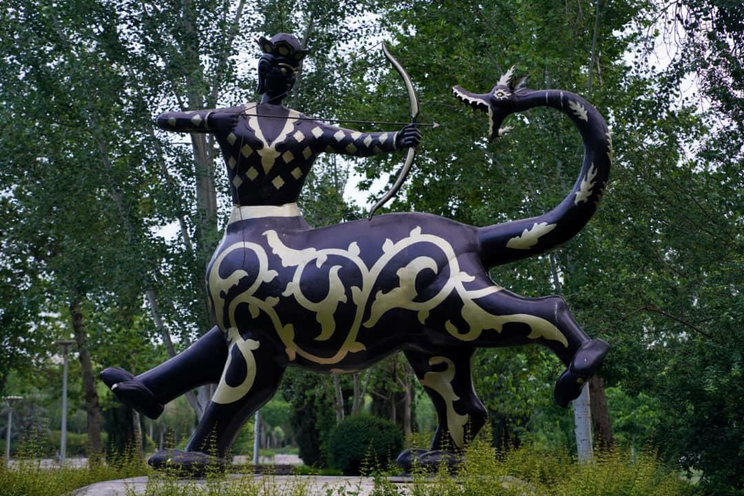 عکس مجسمه اصفهان