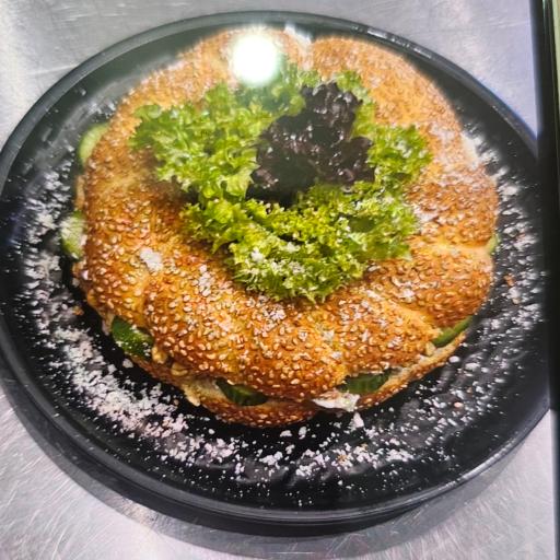 عکس کافه صبحانه کرمی