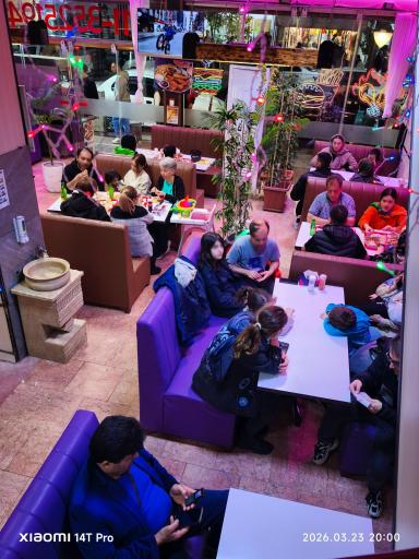 عکس پیتزا و فست فود و کباب ترکی تیراژه