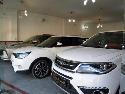 عکس نمایشگاه اتومبیل صدرا