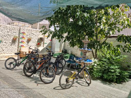 عکس آموزشگاه فن و فرهنگ