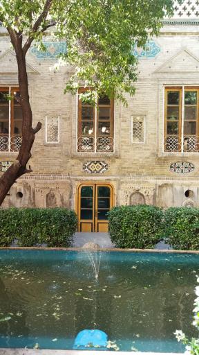 عکس خانه تاریخی ملک