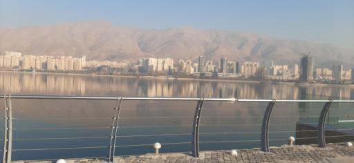 عکس ضلع غربی دریاچه چیتگر