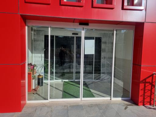 عکس درمانگاه خیریه هه تاو