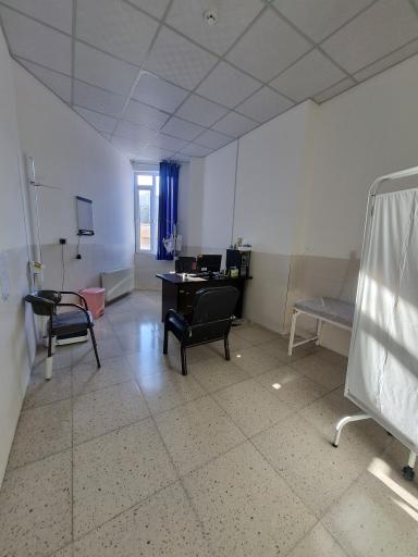 عکس درمانگاه خیریه هه تاو