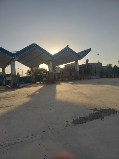 عکس پمپ بنزین 