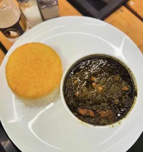 عکس کافه رستوران نیکی رز