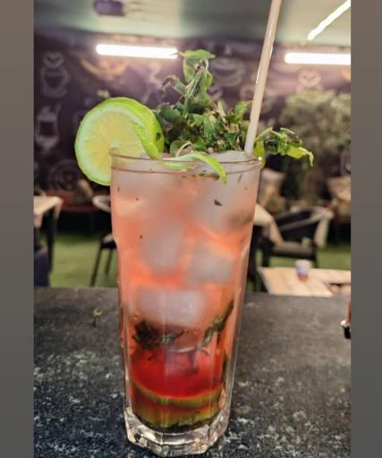 عکس کافه رستوران نیکی رز