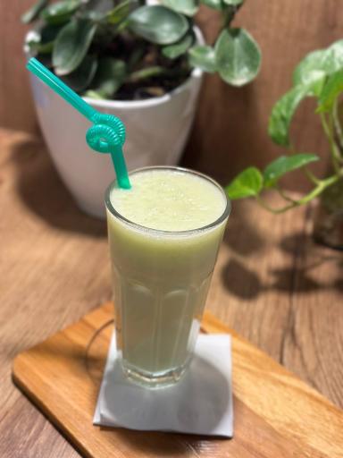 عکس کافه بستنی رایکا