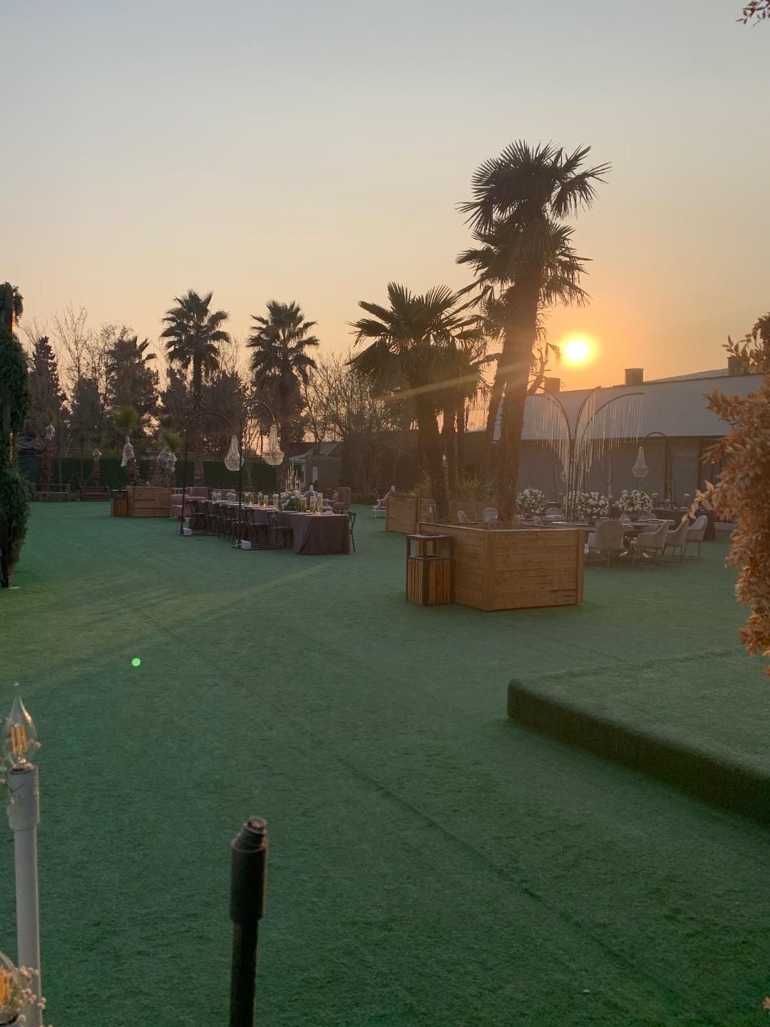 عکس باغ تالار مجنون