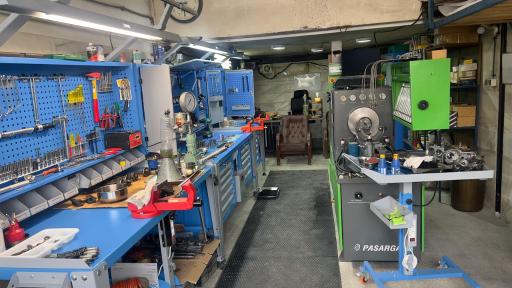 عکس تعمیرگاه پمپ و انژکتور دیزل کلینیک