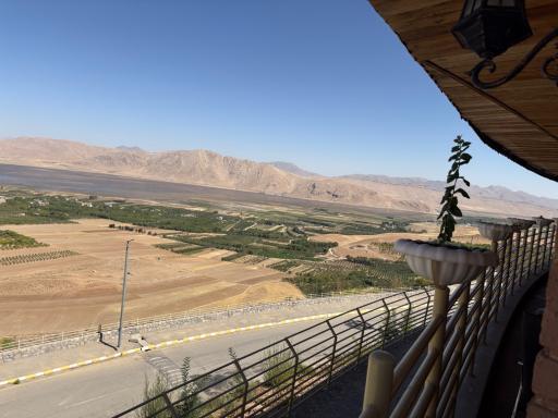 عکس تالاب چغاخور