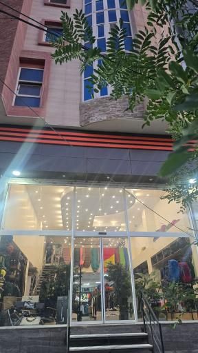 عکس اون ور آبی