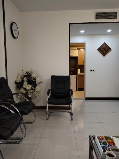 مطب دکتر آزاده صدیق نیا