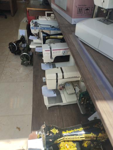 عکس تعمیرات چرخ خیاطی سعادت پور