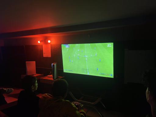 عکس کافه گیم مکث