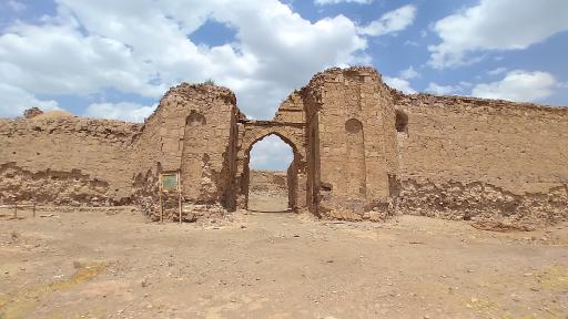 عکس کاروانسرای سنگی علی آباد